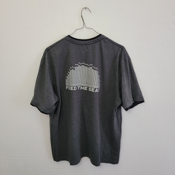 Taco Bell Feeding The Beat Crew Member Tee Size XL - Picture 1 of 6